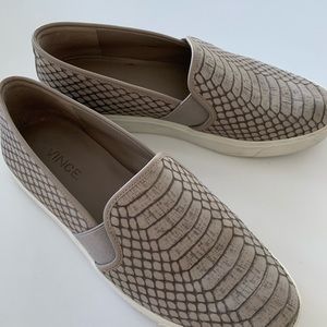 VINCE GREY BLAIR SLIP-ON SNEAKERS